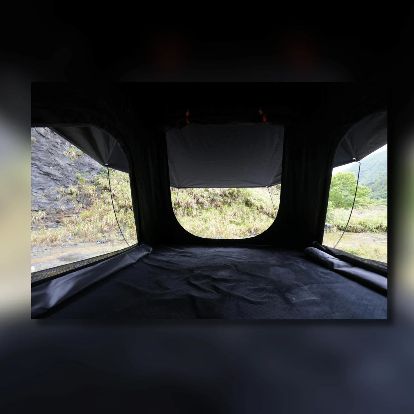 Polaris plus Triangle Rooftop Tent