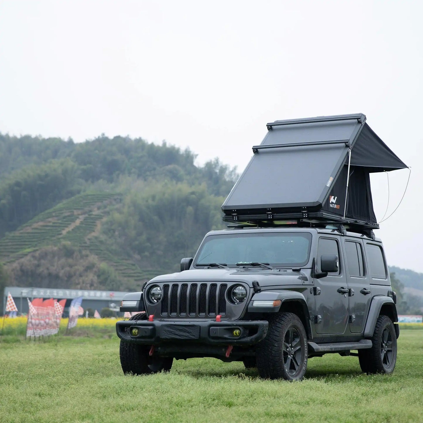 Polaris plus Triangle Rooftop Tent